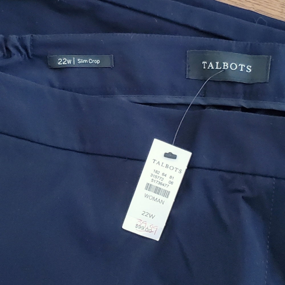 Talbots Straight-leg, Slim Cropped navy pants - scallop-hem - Picture 5 of 9